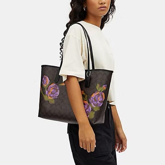 COACH CITY TOTE IN SIGNATURE CANVAS WITH ROSE PRINT - Picture 10 of 10